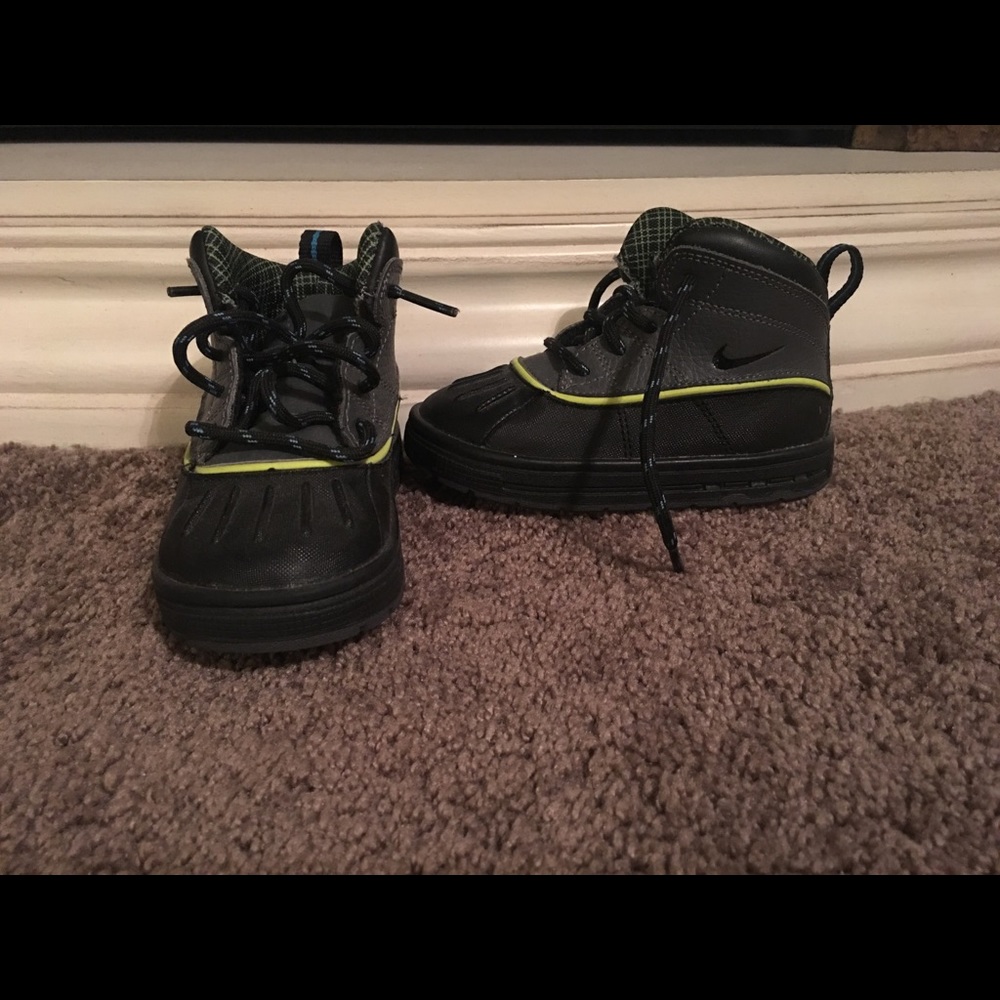 Nike Infant/Toddler winter boots